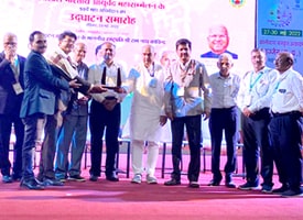 Dr. Navdeep Sharma on behalf of ND Care Nirogam Pvt. Ltd. honoured in the 'All India Ayurvedic Congress' for the company's exceptional accomplishments.